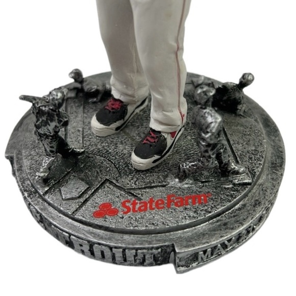 Free Gifts Vintage Mike Trout 27 Bobblehead LA Anaheim Angels & 2 Drink Pitchers - Picture 5 of 8